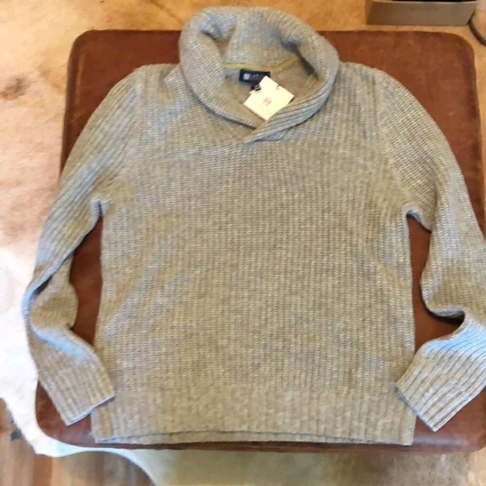 Lanai NWT Wool/Cashmere Grey Cable Sweater